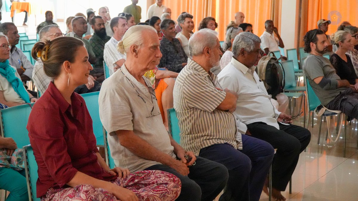 AurovilleMedia's tweet image. ✨ On Aug 14 at Unity Pavilion, Auroville residents &amp;amp; Working Groups came together in open dialogue — sharing updates, aligning on governance, and reaffirming unity.

🎥 Watch: youtu.be/xN56o-c3BxI
#Auroville #UnityPavilion #HumanUnity
