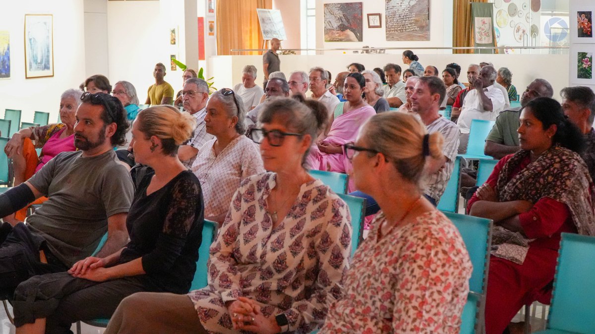 AurovilleMedia's tweet image. ✨ On Aug 14 at Unity Pavilion, Auroville residents &amp;amp; Working Groups came together in open dialogue — sharing updates, aligning on governance, and reaffirming unity.

🎥 Watch: youtu.be/xN56o-c3BxI
#Auroville #UnityPavilion #HumanUnity