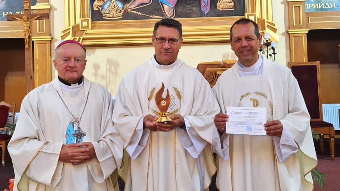 #Ucrania #sangiuseppeallamano #IMC
In Ucraina con la reliquia dell’Allamano 
Insieme a padre Luca Bovio, nominato direttore delle POM in Ucraina, abbiamo fatto una visita a questa terra portando anche con noi una reliquia di San Giuseppe Allamano bit.ly/4n3a8ps