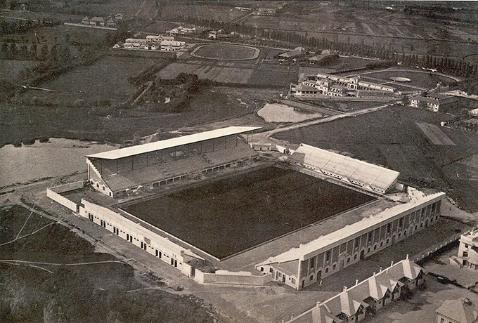 MilanPosts's tweet photo. 🎂 Happy Birthday San Siro 🔴⚫️ https://t.co/kAzV4acYaH