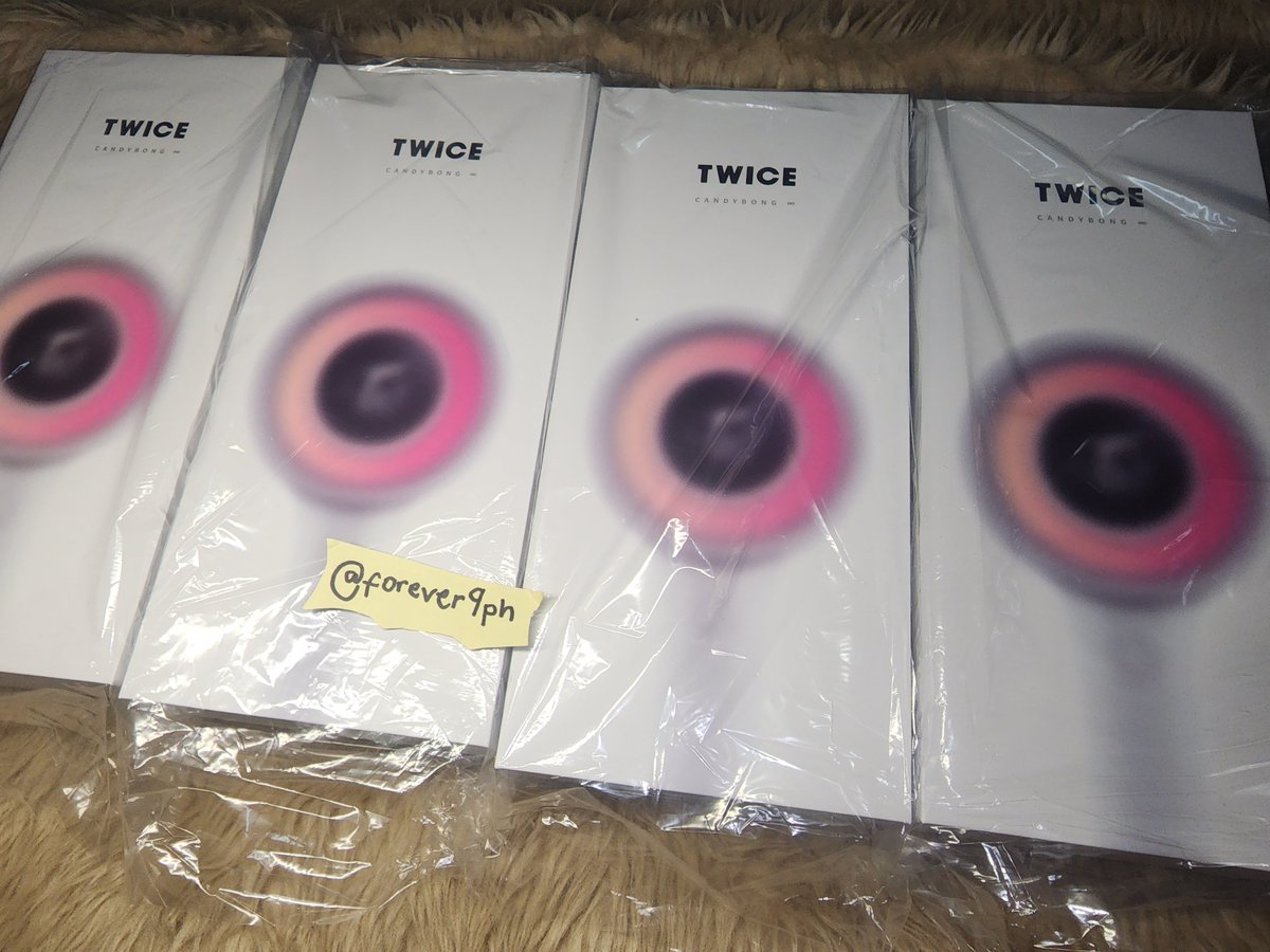 🙏 Help us RT  
 ONHAND TWICE OFFICIAL LIGHTSTICK CANDYBONG INFINITY  

📍4 PCS ONLY  
📍No reservations  

#FOREVER9PHOnhand 
WTS / LFB