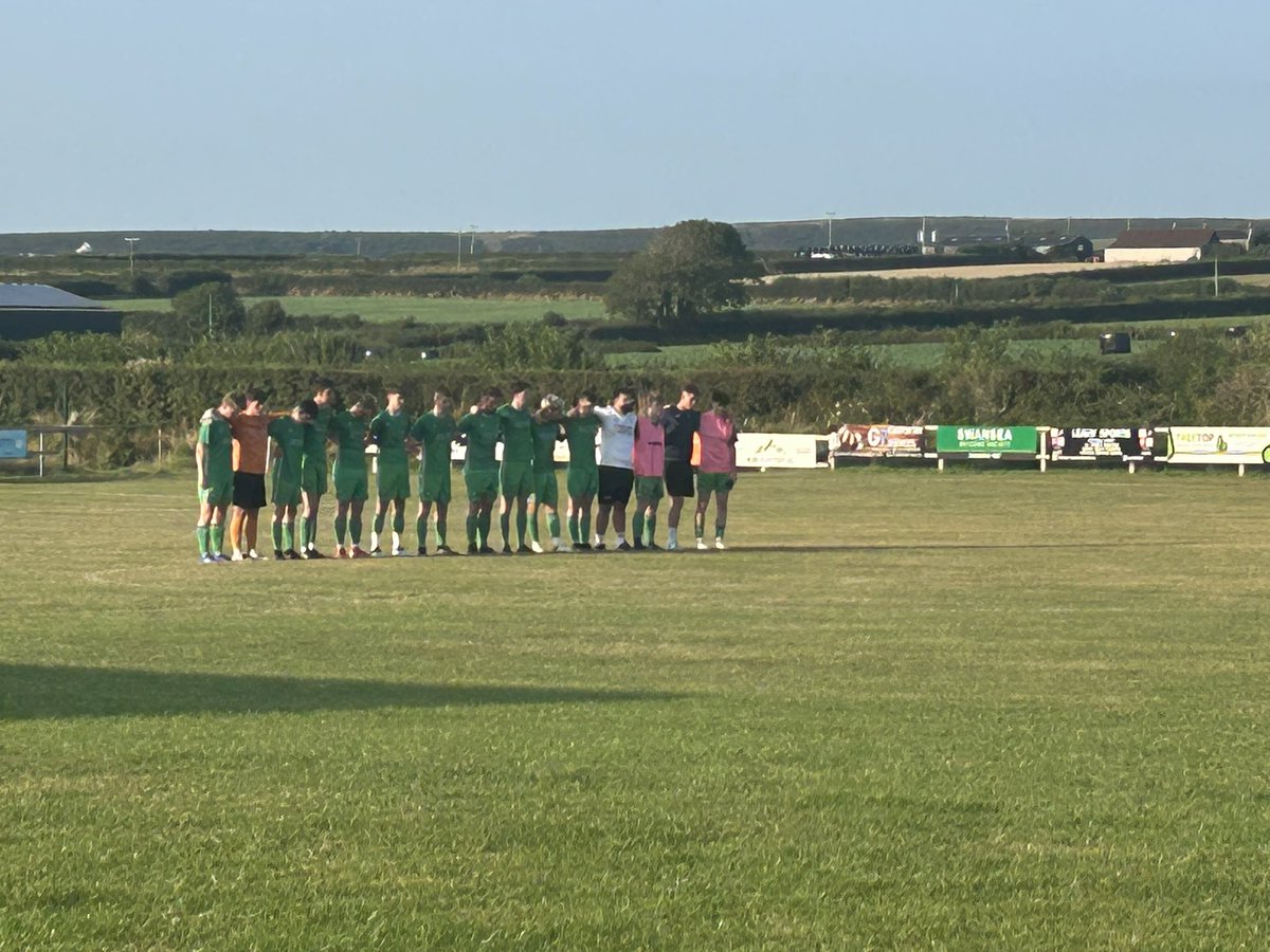 SouthGowerFC's tweet image. Today we would like to pay tribute to an amazing man - Dai Pettifor.