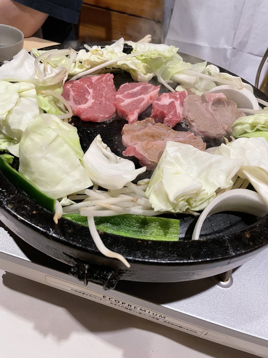 100万年ぶりに羊食ってる 