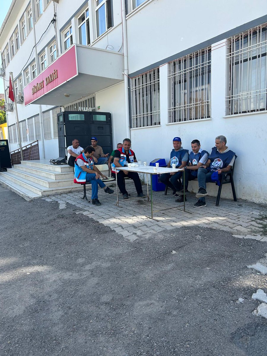 #SYDVBugünGrevde #SYDVBugünGrevde

<a href="/RTErdogan/">Recep Tayyip Erdoğan</a> <a href="/_cevdetyilmaz/">Cevdet Yılmaz</a> <a href="/MahinurOzdemir/">Mahinur Özdemir Göktaş</a> <a href="/memetsimsek/">Mehmet Simsek</a> <a href="/isikhanvedat/">Prof. Dr. Vedat Işıkhan</a> <a href="/tcailesosyal/">T.C. Aile ve Sosyal Hizmetler Bakanlığı</a> <a href="/ashb_sygm/">Sosyal Yardımlar Genel Müdürlüğü</a>  <a href="/csgbakanligi/">T.C. Çalışma ve Sosyal Güvenlik Bakanlığı</a> <a href="/cnnturk/">CNN TÜRK</a> <a href="/ntv/">NTV</a> <a href="/Haberturk/">Habertürk</a> <a href="/ersoyakif1/">Mehmet Akif ERSOY</a> <a href="/gazetesozcu/">Sözcü</a> <a href="/alemdareyup/">Eyüp Alemdar</a>