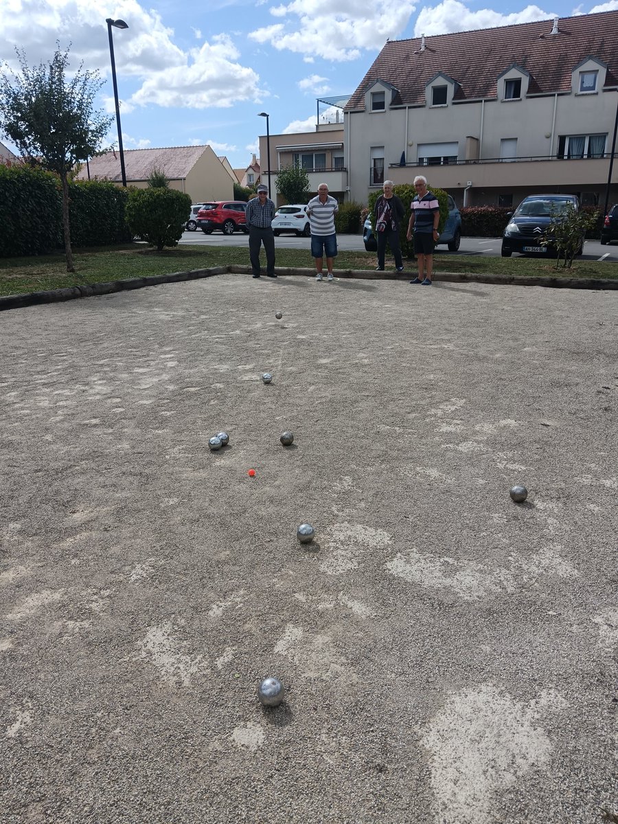 L été est encore là a <a href="/SenPringy/">Senioriales Pringy</a> alors on continue...