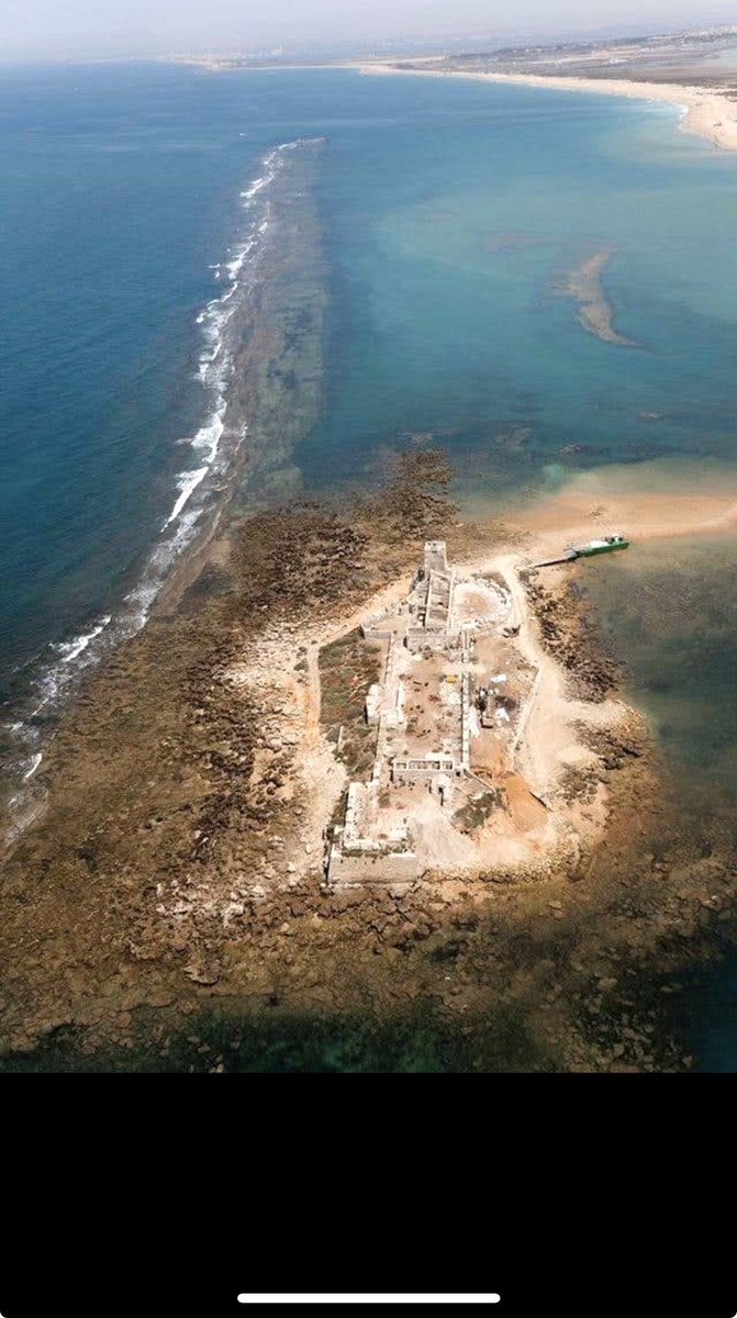 Isla de Sancti Petri sobre sus rocas los fenicios construyeron uno de los templos  más famosos de la antigüedad, porque en él   veneraban los restos de Hércules, fundador de la ciudad de #Gadir #Cádizl