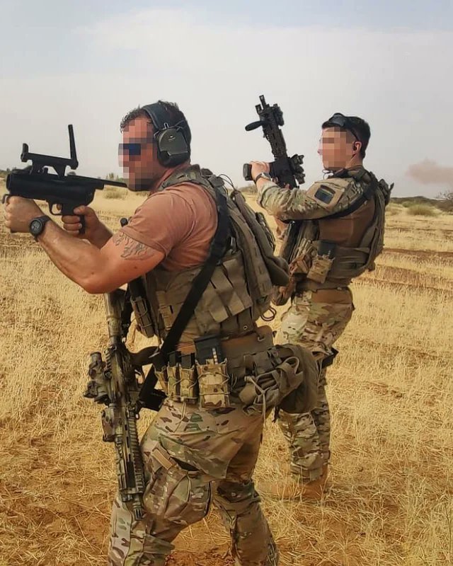 Irish army Rangers/IRSOF during their deployment to Mali.
#Africa #Ireland #Mali