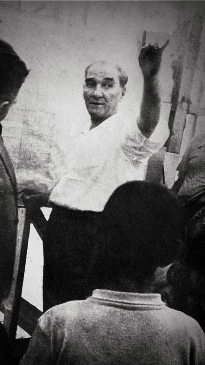 <a href="/evrenalankus/">EVREN ALANKUŞ</a> Atatürkün tırnağı bile olamazlar 🇹🇷🇹🇷