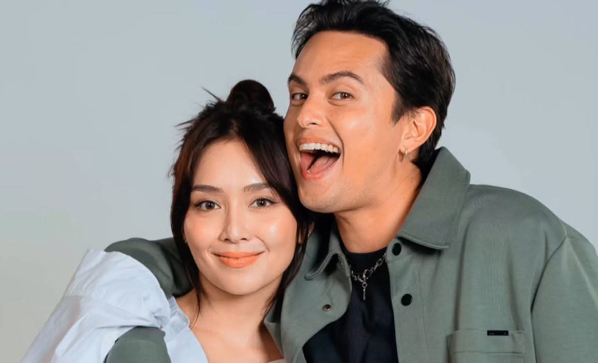 showbiznest's tweet image. KATHRYN BERNARDO ❤ JAMES REID NAMAN THIS TIME 

#KathrynBernardo and #JamesReid to be paired, for the first time, on a big project soon under Dreamscape Entertainment.

Excited na ba ang lahat?