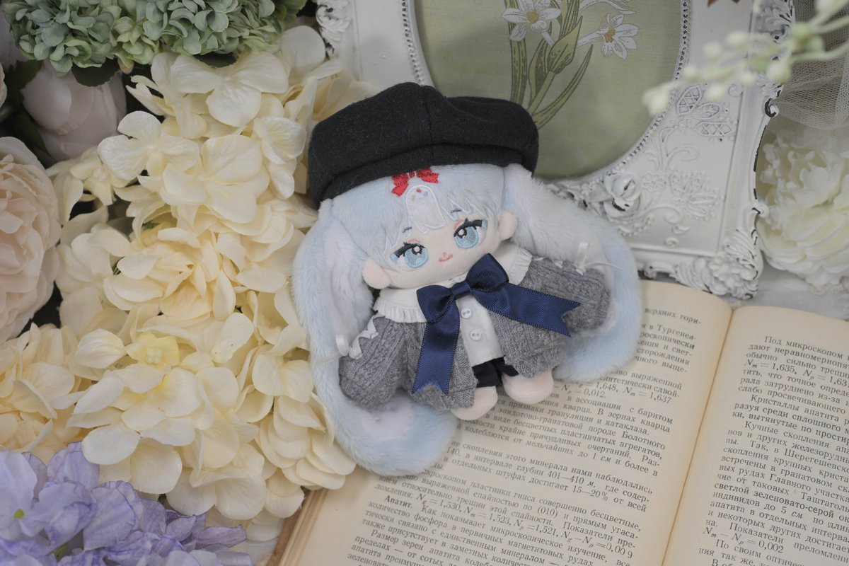 💛[대만옷장] 10cm 별빛양옷장 아침서리 뜨개실 폼💙
📆 9월 1일 00:00 ~ 9월 4일 23:00 

✔️합배송은 인용RT
✔️트위터 아이디, 메일 주소 확인
✔️주의 사항 필독

#민트_아침서리뜨개실10 
#솜인덕장터

아침서리 뜨개실의 10cm 버전입니다!
15cm 버전과 달리 외투의 리본 부분은 봉제 처리 되어