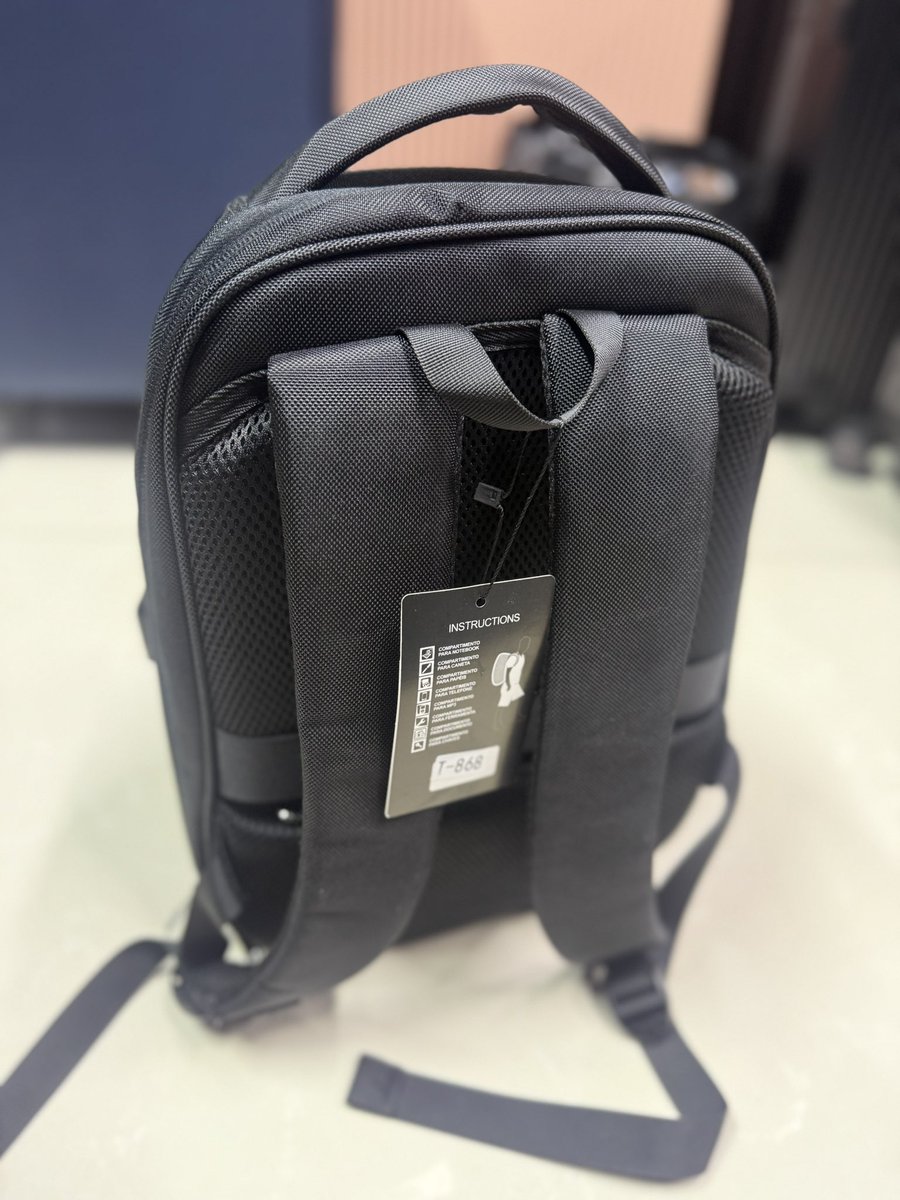 3-4 ангийн эрэгтэй хүүхэд хүүхэлдэйн зурагнаас гарч, энгийн цүнх үүргэвч авах гхр томдоод байдаг. Энэ хэмжээ яг тохирдог.