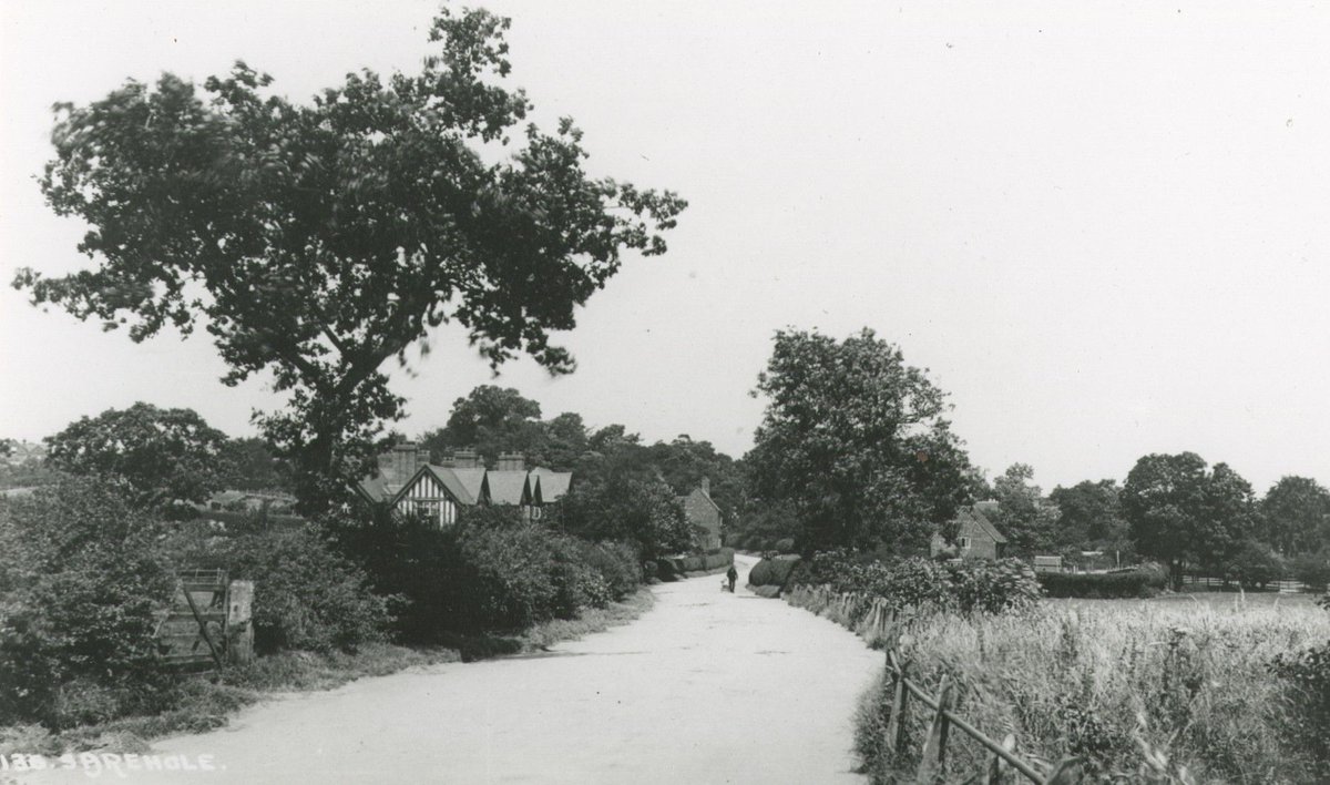 Birmingham Archives & Collections (@theironroom) on Twitter photo #PhotoFriday #Tolkien Gracewell Cottages on Wake Green Road, the childhood home of J.R.R. Tolkien from 1896 to 1900. theironroom.wordpress.com/2021/07/19/tol… Ref - Tolkien’s Birmingham Photo Box – 15 <a href="/LibraryofBham/">LibraryofBirmingham</a> <a href="/Brumpic/">Brumpic</a> <a href="/TolkienSociety/">Tolkien Society</a> #PhotoFriday #Tolkien Gracewell Cottages on Wake Green Road, the childhood home of J.R.R. Tolkien from 1896 to 1900. theironroom.wordpress.com/2021/07/19/tol… Ref - Tolkien’s Birmingham Photo Box – 15 <a href="/LibraryofBham/">LibraryofBirmingham</a> <a href="/Brumpic/">Brumpic</a> <a href="/TolkienSociety/">Tolkien Society</a>