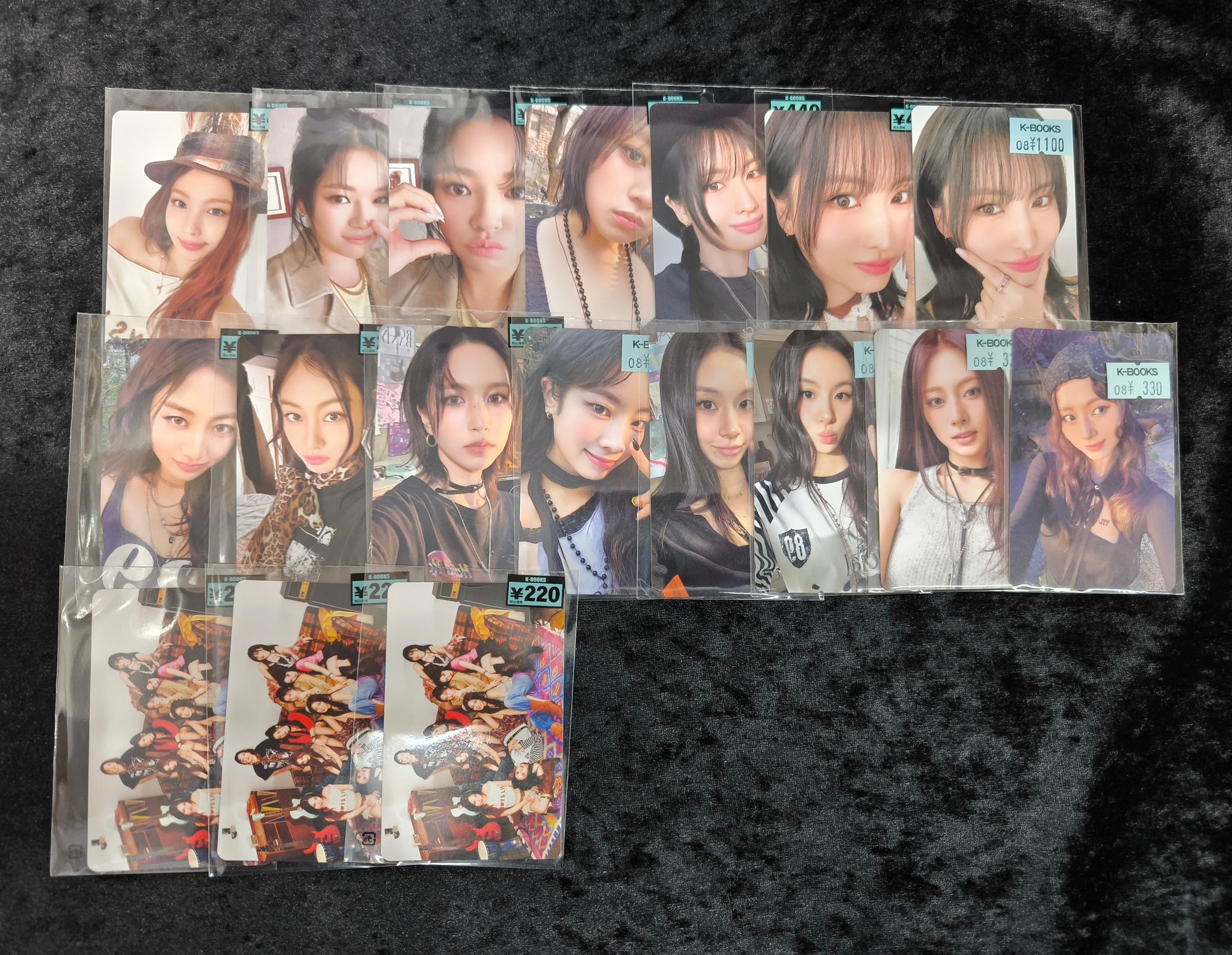 TWICE CD K-pop特集本　トレカなど TWICE CD K-pop特集本 トレカなど TWICE CD K-pop特集本 トレカ