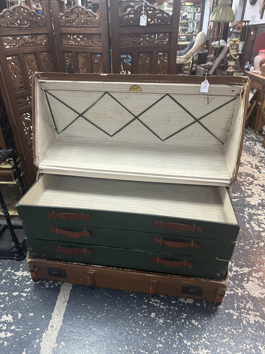 astraantiques's tweet photo. Good morning! We are nearly ready to start the day here 10-5pm #travellerstrunk #storage #antiquecountrydecor #coffetable #storagesolutions #trunk #astraantiquescentre #hemswell #lincolnshire https://t.co/0hkugwn9Qr