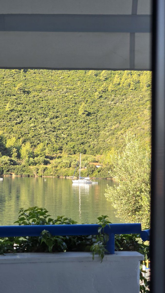 Ξέρεις ΕΣΥ (@tourourou0) on Twitter photo 