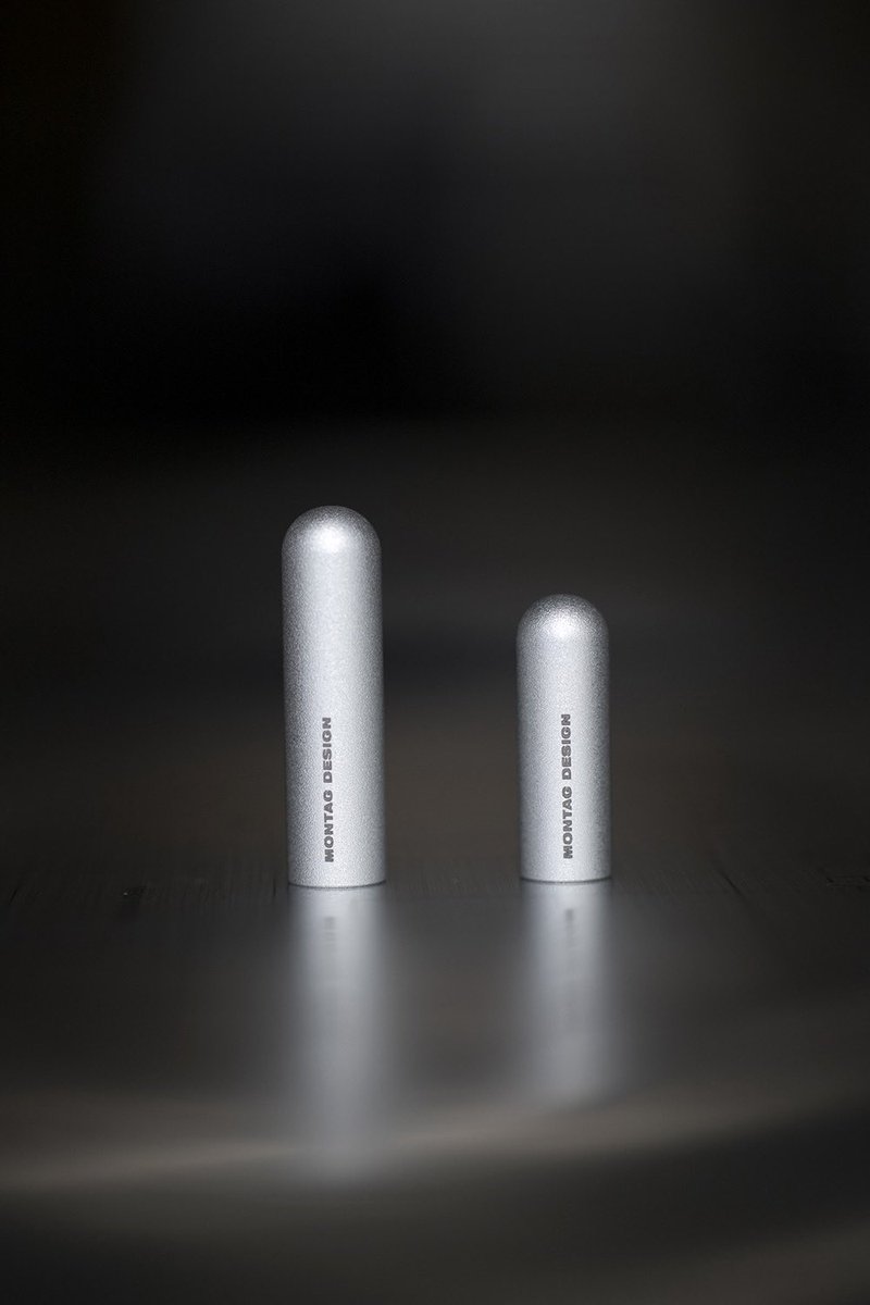 We received an order from MONTAG DESIGN and created a dust cap.

This item protects the plug of wired earphones from dust and oxidation.

nogatadenki.jp/works/1627

#audioparts 
#plugcover 
#wiredearphones 
#musiclover 
#productdesign 
#blackanodized 
#whiteanodized
#tokyo
#ndkinc