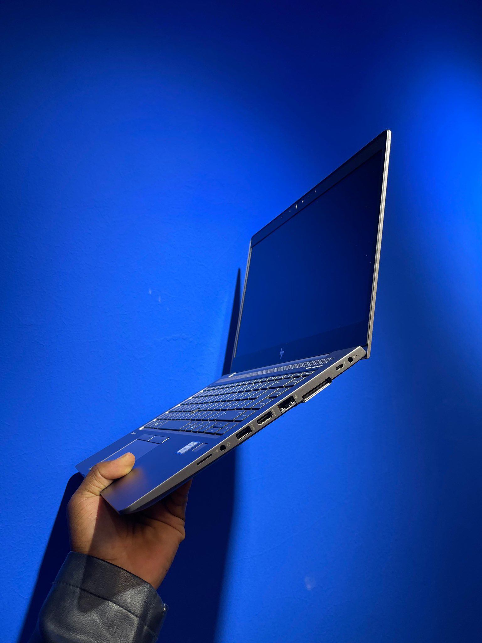 HP ZBook 14 8世代Corei7 16GB Radeon WX3200 HP ZBook 14 8世代Corei7 16GB Radeon WX3200