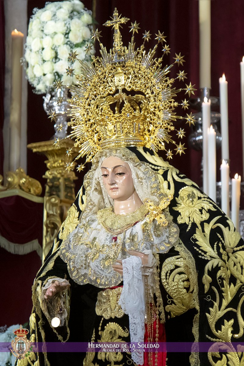 ÁNGELUS

El ángel del Señor anunció a María
Y concibió por obra del Espíritu Santo
Avemaría

He aquí la esclava del Señor
Hágase en mí según tu palabra
Avemaría

Y el Verbo se hizo carne
Y habitó entre nosotros
Avemaría

#LaSoledadDeAlcaláDelRío #TúEresElOrgulloDeNuestroPueblo