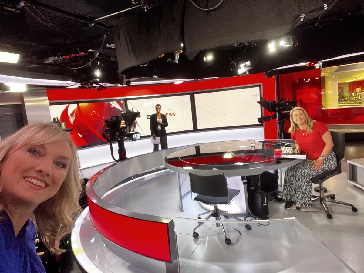 Friday news relay! Taking over from ⁦<a href="/LukwesaBurak/">Lukwesa Burak</a>⁩ and ⁦<a href="/KarinBBC/">Karin Giannone</a>⁩ at 0900 till midday BST ⁦<a href="/BBCNews/">BBC News (UK)</a>⁩