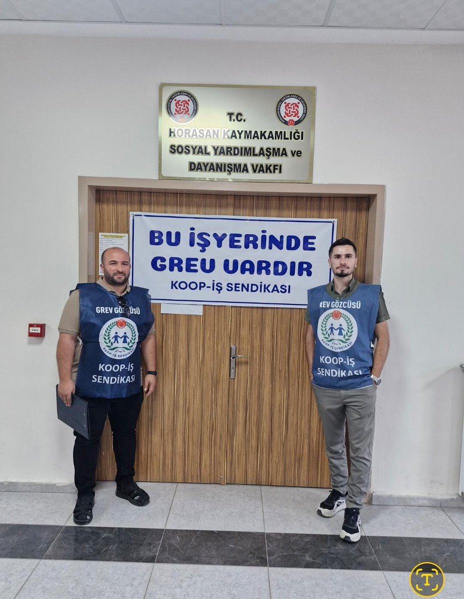 #SYDVBugünGrevde

<a href="/RTErdogan/">Recep Tayyip Erdoğan</a> <a href="/_cevdetyilmaz/">Cevdet Yılmaz</a> <a href="/MahinurOzdemir/">Mahinur Özdemir Göktaş</a> <a href="/memetsimsek/">Mehmet Simsek</a> <a href="/isikhanvedat/">Prof. Dr. Vedat Işıkhan</a> <a href="/tcailesosyal/">T.C. Aile ve Sosyal Hizmetler Bakanlığı</a> <a href="/ashb_sygm/">Sosyal Yardımlar Genel Müdürlüğü</a>  <a href="/csgbakanligi/">T.C. Çalışma ve Sosyal Güvenlik Bakanlığı</a> <a href="/nowhaber/">NOW HABER</a> <a href="/cnnturk/">CNN TÜRK</a> <a href="/ntv/">NTV</a> <a href="/Haberturk/">Habertürk</a> <a href="/Sedaakyz/">Seda Akyüz Taşdemir</a> <a href="/rojdaaltintas/">rojda altintaş</a> <a href="/ersoyakif1/">Mehmet Akif ERSOY</a> <a href="/gazetesozcu/">Sözcü</a>