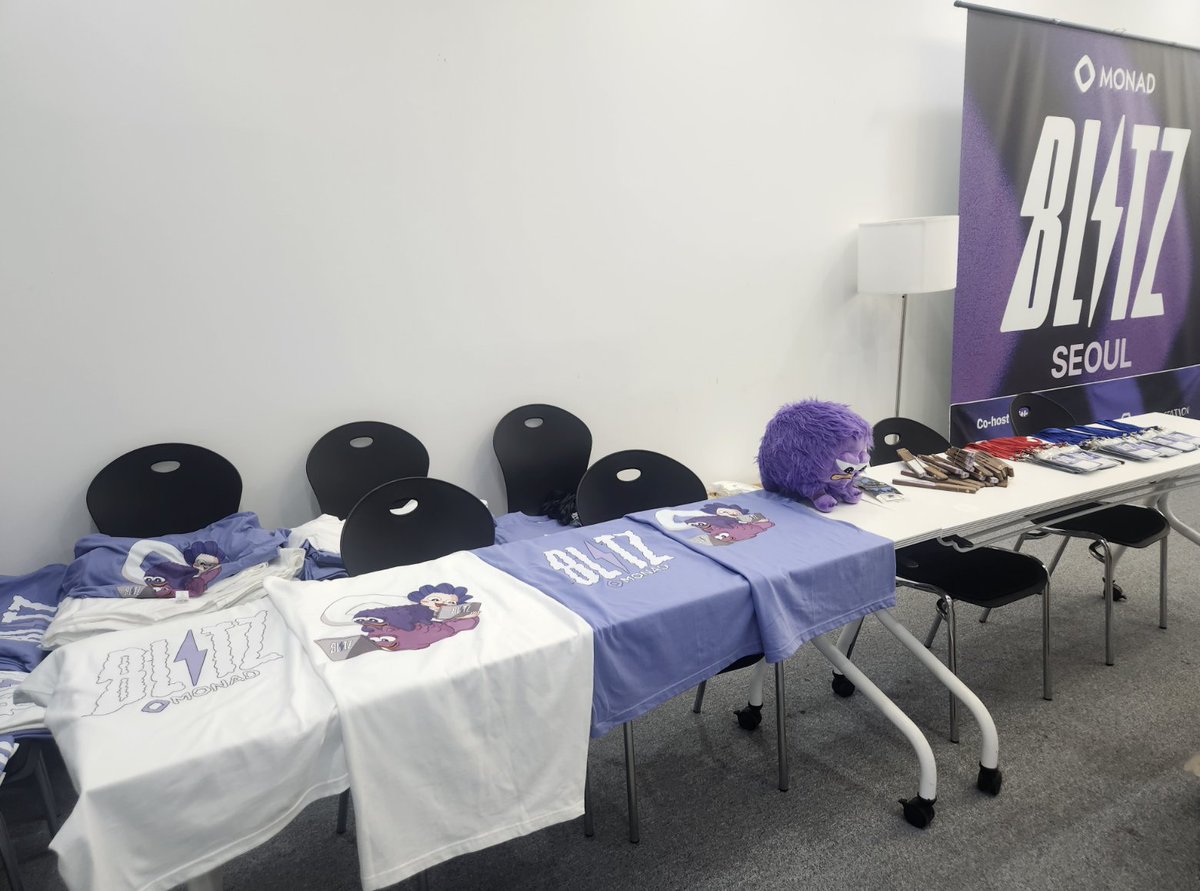 B__Harvest's tweet photo. 🚨 Monad Blitz Seoul kicks off in 20 hours! 🚨

We’ve got the vibes ready. 
Catering ✅, Setup ✅, Merch ✅

Even if just swing by, can walk away with @monad  goodies + also from @chainlink  &amp; @CosmostationVD  ✨

👉 Last-minute reg: https://t.co/B2sLHW0lQ6

Don’t miss it 💥 https://t.co/ozZxi0OJjk