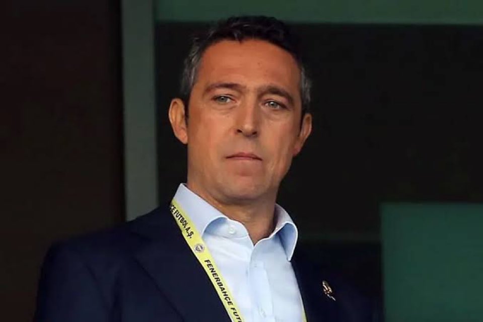 fbsavasciruhu's tweet photo. Aykut Kocaman suçlu, Phillip Cocu suçlu, Erwin Koeman suçlu, Ersun Yanal suçlu, Zeki Murat Göle suçlu, Tahir Karapınar suçlu, Erol Bulut suçlu, Emre Belözoğlu suçlu, Vitor Pereira suçlu, İsmail Kartal suçlu, Jorge Jesus suçlu, Jose Mourinho suçlu.

Bir kişi suçsuz. https://t.co/9H15po9qaB