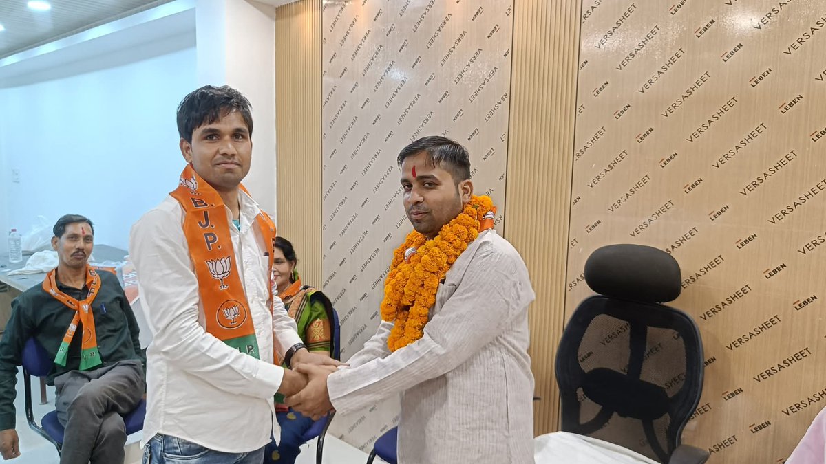 RashitKumar's tweet photo. @ocjain4 मैडम ये तो आपके अपने घर का बंदा निकला अब क्या करोगी सारा प्लान फैल हो गया😆😆 https://t.co/zBlzribusy