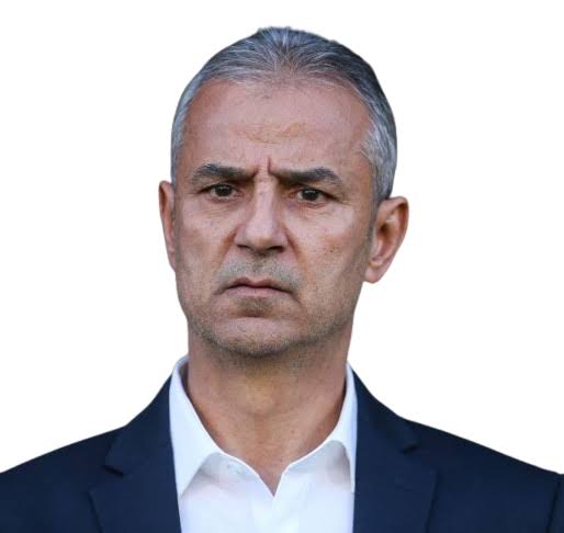 Eğer sen tarihin en kötü yönetimi en kötü başkanının olduğu takıma tekrar gelirsen sende ne gurur var ne haysiyet haberin olsun.