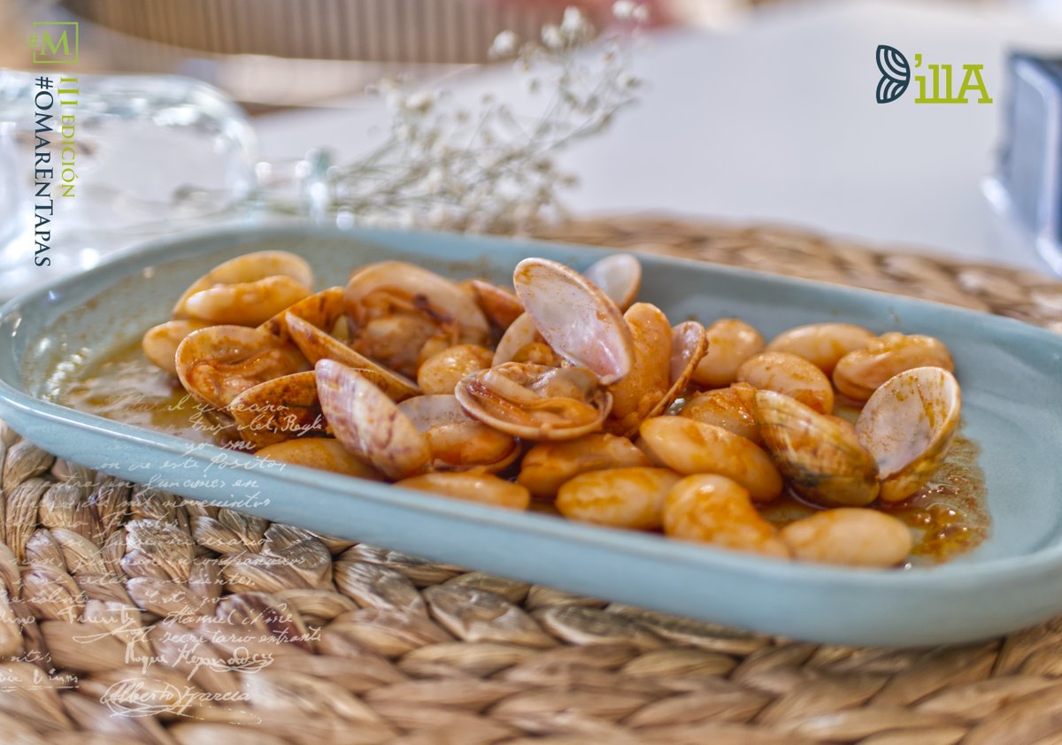 |OMARENTAPAS
🔥 Ameixas en salsa vermella
Vermella, intensa… e misteriosa. Adiviñas quen a fixo?
#OMarEnTapas #DetrásDaTapa #MariscodeAIlla