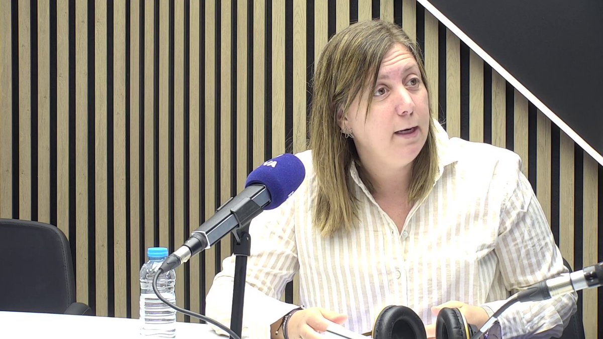 🗣️"La llengua no és una barrera, som nosaltres els que la posem"

📱Cucurull creu que les xarxes han fet molt de mal a les llengües més petites

#ObertpervacancesRTVA