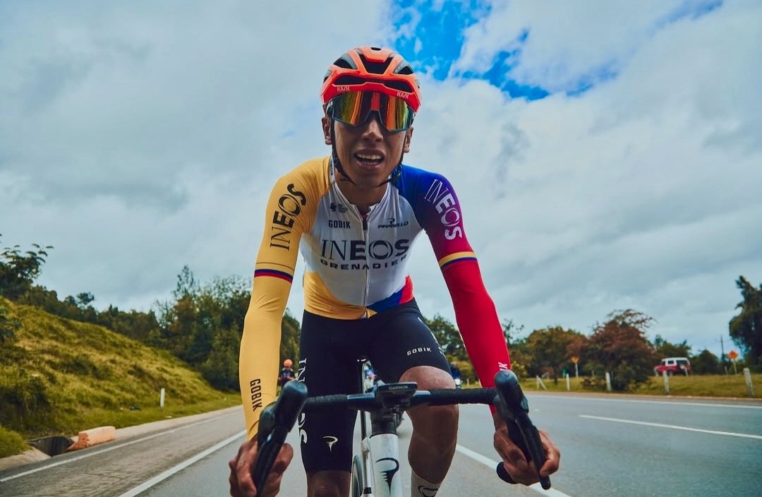 Tarmac ๐ดโโ๏ธ (@tarmacycling) on Twitter photo ๐ฆ๐ฉ๐ช๐ธ #LaVuelta25 - Stage 7
๐ฅ ๐ท๐๐
๐๐๐
1u | Bernal (15)
Je prends le Colombien comme ยซ couverture ยป en cas de GC Day si l'รฉchappรฉe menace le maillot rouge ou tout simplement si les favoris la veule. Je le place dans le T5 grimpeur GC avec Gall de ce que j'ai vu jusque lร . ๐ฆ๐ฉ๐ช๐ธ #LaVuelta25 - Stage 7
๐ฅ ๐ท๐๐
๐๐๐
1u | Bernal (15)
Je prends le Colombien comme ยซ couverture ยป en cas de GC Day si l'รฉchappรฉe menace le maillot rouge ou tout simplement si les favoris la veule. Je le place dans le T5 grimpeur GC avec Gall de ce que j'ai vu jusque lร .