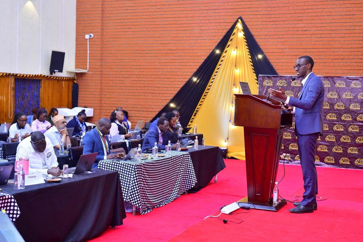 Day 3 of the #6thICPAKResearchConf| Fiscal Transparency and Accountability in a Devolved System: Lessons from Kenya's Counties 

"Understanding why we do budgets can help citizens hold their governments accountantable for the choices they make." John Kinuthia Deputy Executive