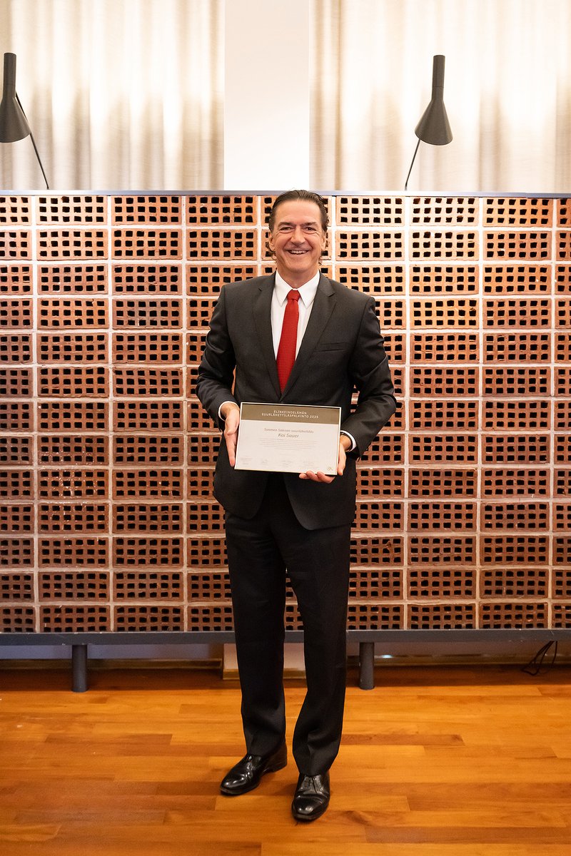 Botschaft von Finnland in Berlin tweet media