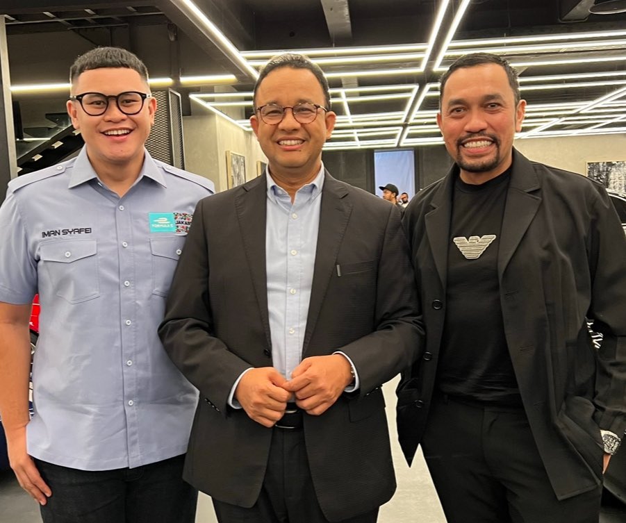 Reza tanpa brief tweet media