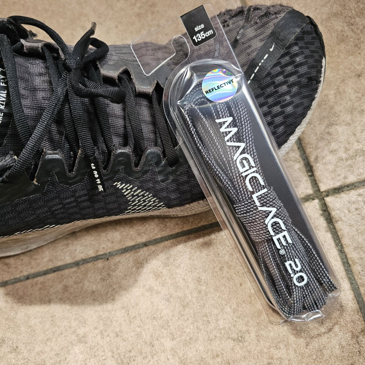 0129butterfly's tweet image. 靴紐をこれに変えるだけで
パフォーマンスがあがるんだって！やってみよ👟🏃

PR @caterpyrun
#キャタピー #靴紐 #caterpy #ランニング #スポーツ #アウトドア #マジックレース #magiclace