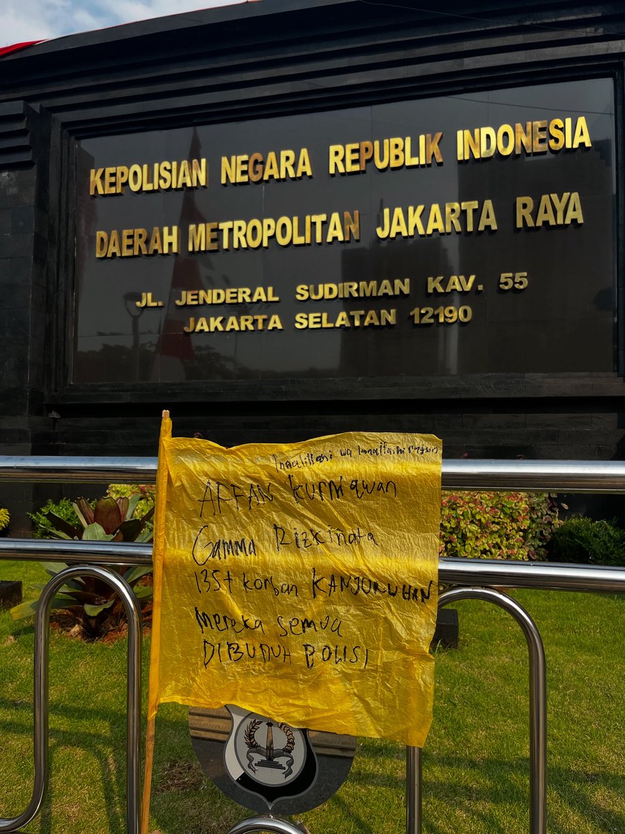 Kementerian Kegelapan tweet media