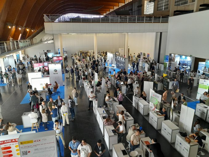 🌀 Sevilla se convierte en el epicentro de la innovación.

Dos días para conectar, aprender y crear futuro en #AAIV25 <a href="/AAndalus_IV/">Al Andalus Innovation Venture</a>

🗓️24 y 25 de septiembre📍<a href="/PNavegacion/">Pabellón Navegación</a>

🔹Keynotes inspiradoras
🔹Pitches de #startups
🔹Networking estratégico
🔹¡Y más!

👉 alandalusinnovation.com