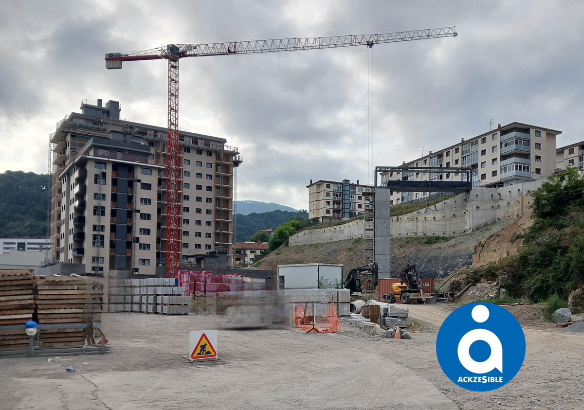 🚧🛗Etorkizuneko igogailuaren egitura itxura hartzen ari da dagoeneko. Andoaingo igogailurik beharrezkoena, A.Kandida eta PBaroja lotuko dituena

🚧🛗La estructura del futuro ascensor ya está tomando forma. El ascensor mas necesario de Andoain, que conectará A.Kandida con PBaroja