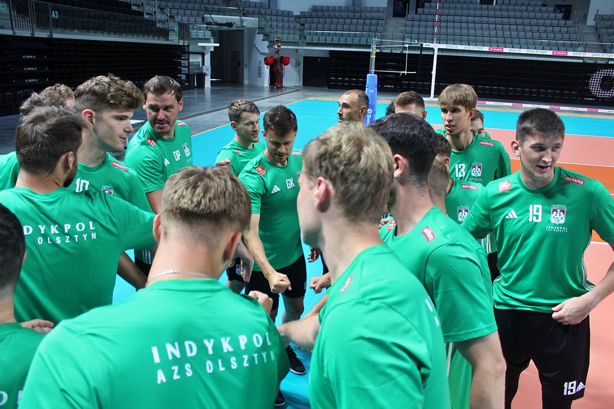 Nowy rok szkolny to czas nauki i wyzwań – na boisku uczymy się każdego dnia! 💪Razem tworzymy jedną drużynę – gotową na kolejne sprawdziany i zwycięstwa! 🔥

Powodzenia w nowym roku szkolnym i do zobaczenia w Uranii! 💚