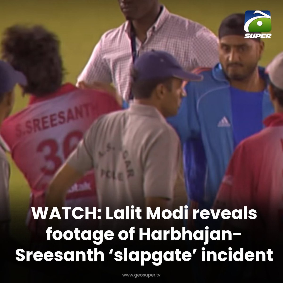 geosupertv's tweet image. Unseen slapgate clip revealed! 😱👀 

Read More: tinyurl.com/2cyrltve

#ipl #SSreesanth #HarbhajanSingh