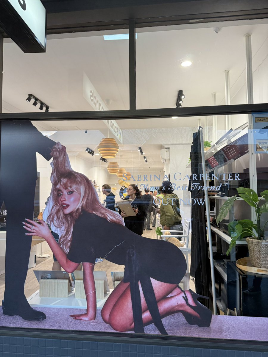 mbf listening party 🐾🤍