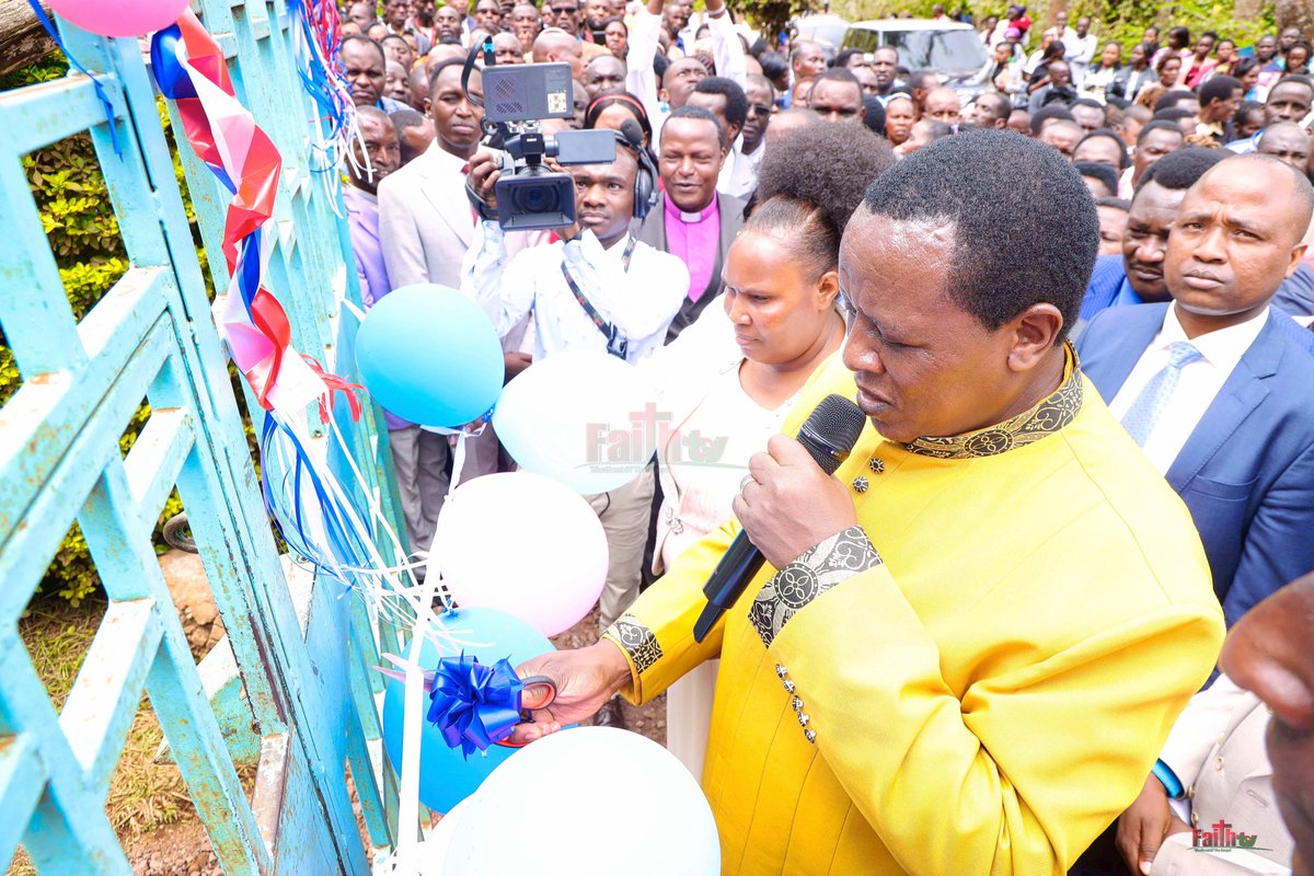 FaithTvKenya's tweet photo. A look back at the beautiful dedication of CFF Ntunene Church in Laare, Meru, held yesterday.
@cffministries | @hknganga
#ChurchDedication #GodsAltar #FaithTVKenya #HarrisonNganga #CFFNtunene https://t.co/3cJNL3NWMt