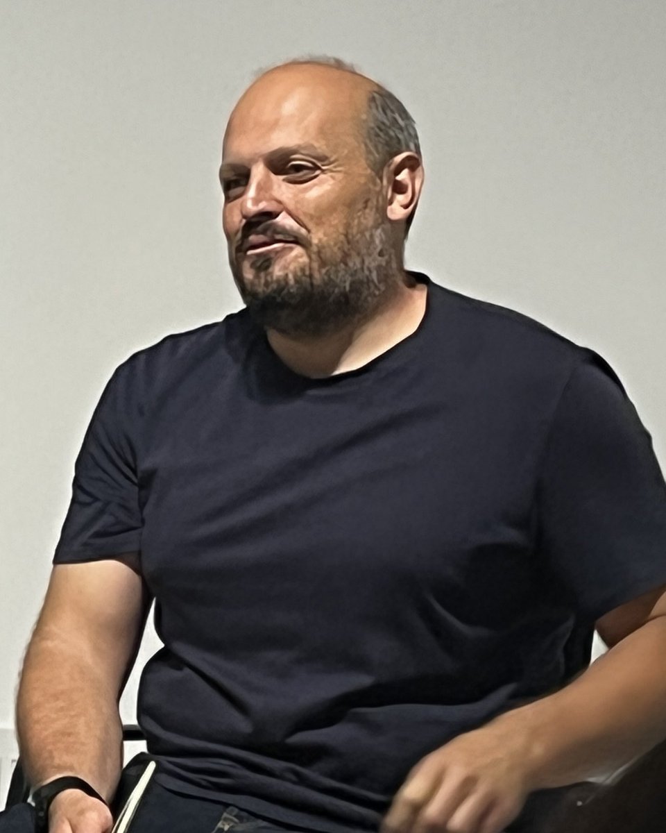 “A temperatura do mar e a felicidade”.
Notas insólitas e pouco frecuentes.
Artigo de <a href="/anxomena/">o Anxo Mena</a> no que se pescuda sobre a posible relación entre a temperatura da auga mariña e a felicidade.

euseino.org/2025/08/28/a-t…