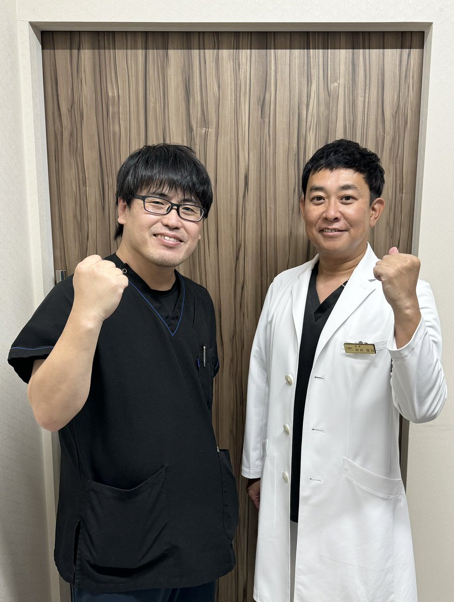 SBC名古屋院の山本院長が整鼻術/他院修正の手術見学に来てくれました。
私の手術手技が少しでも日常診療の役に立てば幸いです。