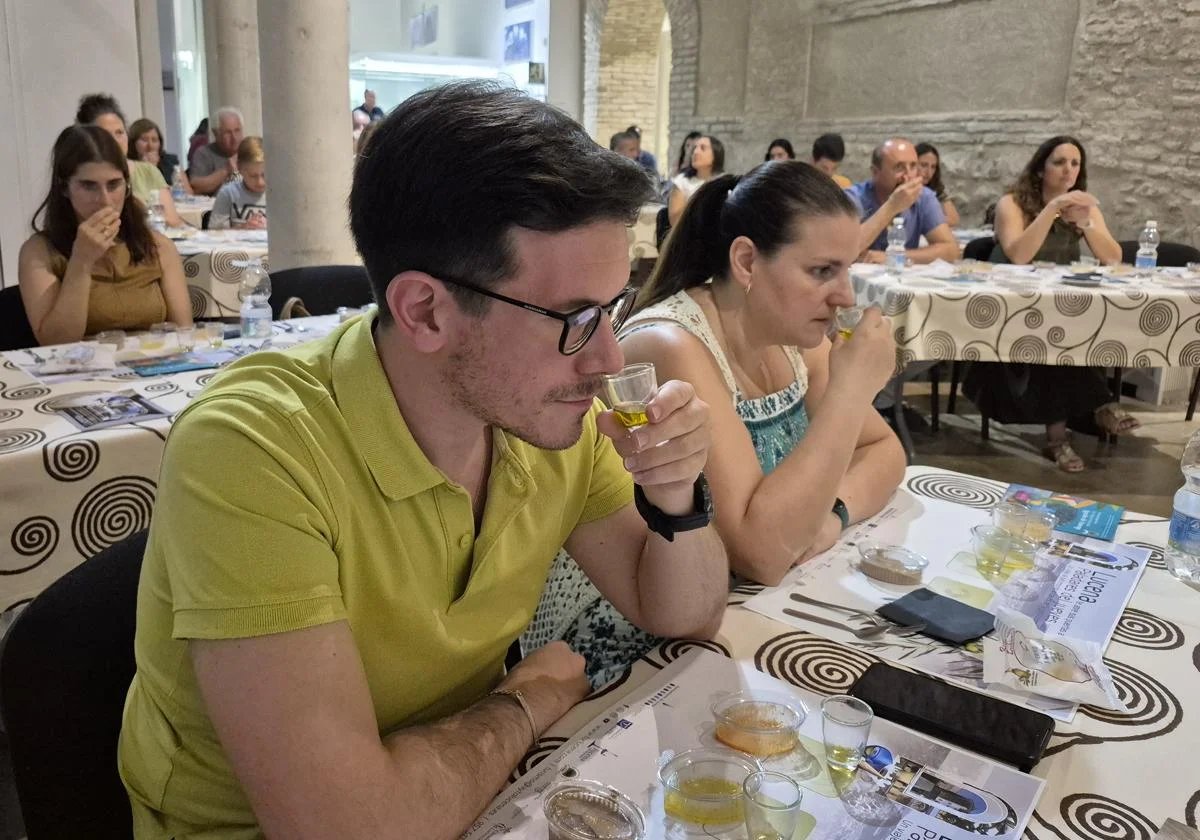 🍷🏛️ Historia y sabor se encuentran en Lucena con ‘Paladares del Jueves’: catas únicas en enclaves monumentales con productos locales.

ℹ️ abc.es/espana/andaluc… 

#gastronomía #hostelería #Turismo #Innovación #tech
