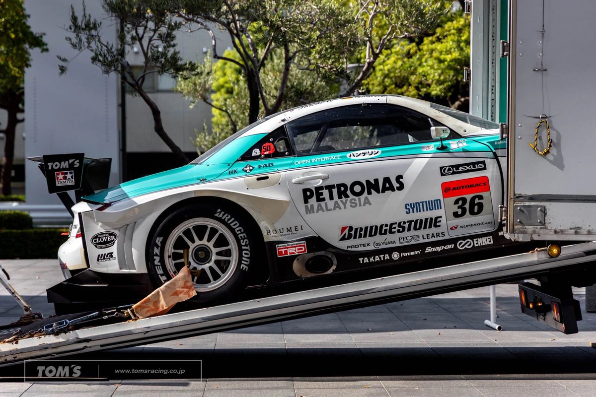 TOM'S TOKYO SHOWROOM なんと!! PETRONAS TOM'S SC430 2008 Season