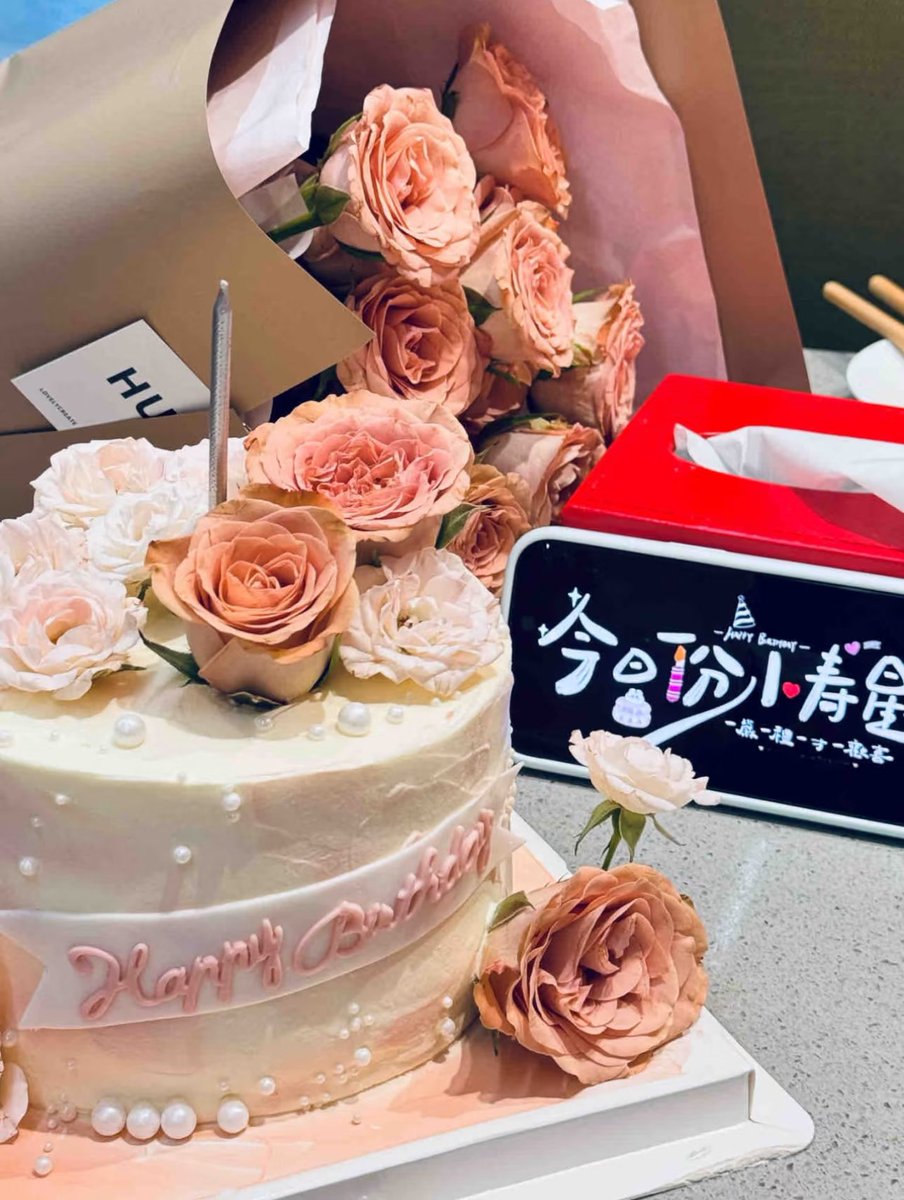 今天不过节，今天过生日🎂😋
#ABDL #おむつ女子 #おむつ #diapergirls