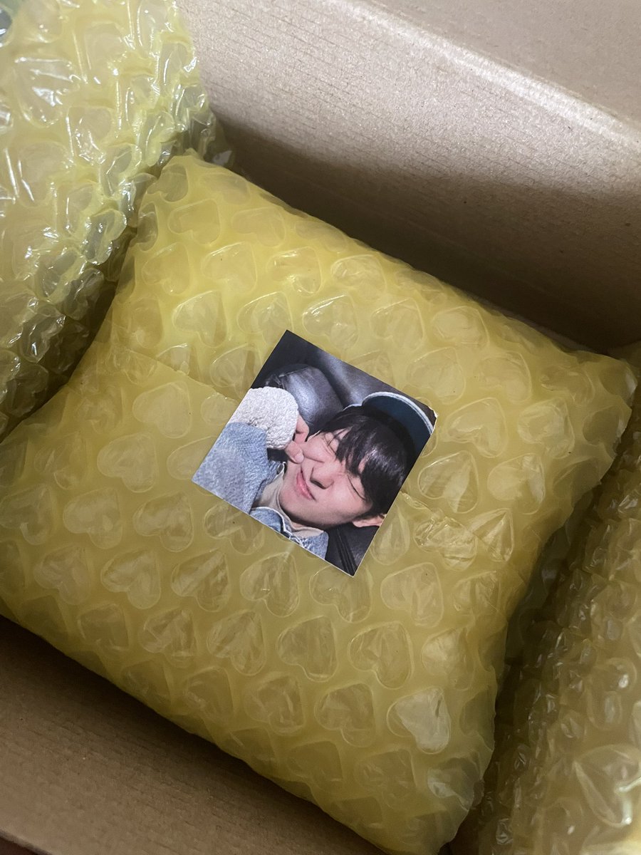 kismetesbi's tweet photo. cute rin ng packaging eh 😹 HAHAHAHA https://t.co/2fCeH5AB2i
