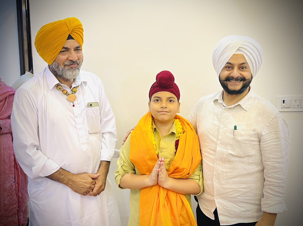 Jarnail Singh (@jarnailsinghaap) on Twitter photo ри╕. риЧрйБри░ри╕рйЗри╡риХ ри╕ри┐рй░риШ риХрй░рибри╛ риЬрйА риЕридрйЗ риЙри╣риири╛риВ рижрйЗ рикри░ри┐ри╡ри╛ри░ риирйВрй░ риЧрйНри░ри┐ри╣ рикрйНри░ри╡рйЗри╕ри╝ риЕридрйЗ рикри┐риЖри░рйЗ рикрйЛридри░рйЗ ри╣ри░риирйВри░ ри╕ри┐рй░риШ рижрйЗ риЬриириорижри┐рии рижрйЗ риорйМриХрйЗ риЖрипрйЛриЬри┐рид риХрйАридрйЗ ри╕риори╛риЧрио ри╡ри┐рй▒риЪ ри╕ри╝ри╛риори▓ ри╣рйЛ риХрйЗ ри╡ризри╛риИриЖриВ ридрйЗ ри╕ри╝рйБринриХри╛риориири╛ри╡ри╛риВ рижри┐рй▒ридрйАриЖриВ..ЁЯМ╕
#BestWishes #Blessings ри╕. риЧрйБри░ри╕рйЗри╡риХ ри╕ри┐рй░риШ риХрй░рибри╛ риЬрйА риЕридрйЗ риЙри╣риири╛риВ рижрйЗ рикри░ри┐ри╡ри╛ри░ риирйВрй░ риЧрйНри░ри┐ри╣ рикрйНри░ри╡рйЗри╕ри╝ риЕридрйЗ рикри┐риЖри░рйЗ рикрйЛридри░рйЗ ри╣ри░риирйВри░ ри╕ри┐рй░риШ рижрйЗ риЬриириорижри┐рии рижрйЗ риорйМриХрйЗ риЖрипрйЛриЬри┐рид риХрйАридрйЗ ри╕риори╛риЧрио ри╡ри┐рй▒риЪ ри╕ри╝ри╛риори▓ ри╣рйЛ риХрйЗ ри╡ризри╛риИриЖриВ ридрйЗ ри╕ри╝рйБринриХри╛риориири╛ри╡ри╛риВ рижри┐рй▒ридрйАриЖриВ..ЁЯМ╕
#BestWishes #Blessings