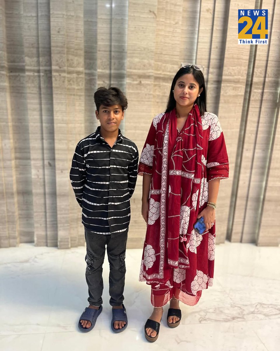 news24tvchannel's tweet image. सपा के छोटे सिपाही नवरत्न यादव ने क्रिकेटर रिंकू सिंह और समाजवादी पार्टी की सांसद प्रिया सरोज से की मुलाकात 

#NavratanYadav | #RinkuSingh | #PriyaSaroj | #SamajwadiParty